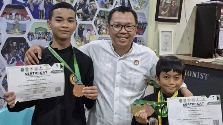 Atlet Muda Rindang Indonesia Sabet Tiga Medali pada Kejuaraan Pencak Silat Se-Jawa Barat Hari Ini